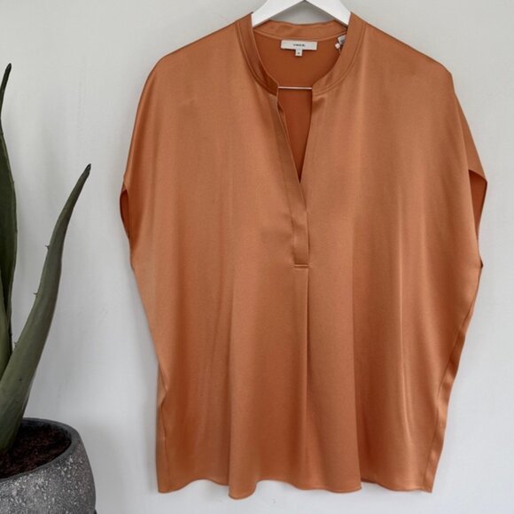 Vince Shirred-Back Silk Popover in Nectar size XL NWT - Picture 1 of 9